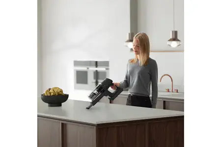 Aspirateur balai Electrolux 800 EP81UB25GG