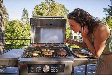 Barbecue GENERIQUE Barbecue électrique connecté Char-Broil Evolve